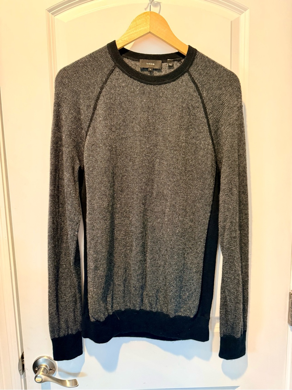 VINCE sweater